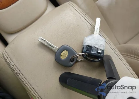 2005 Lexus Es 330 из США, поврежденный, VIN JTHBA30G655105283